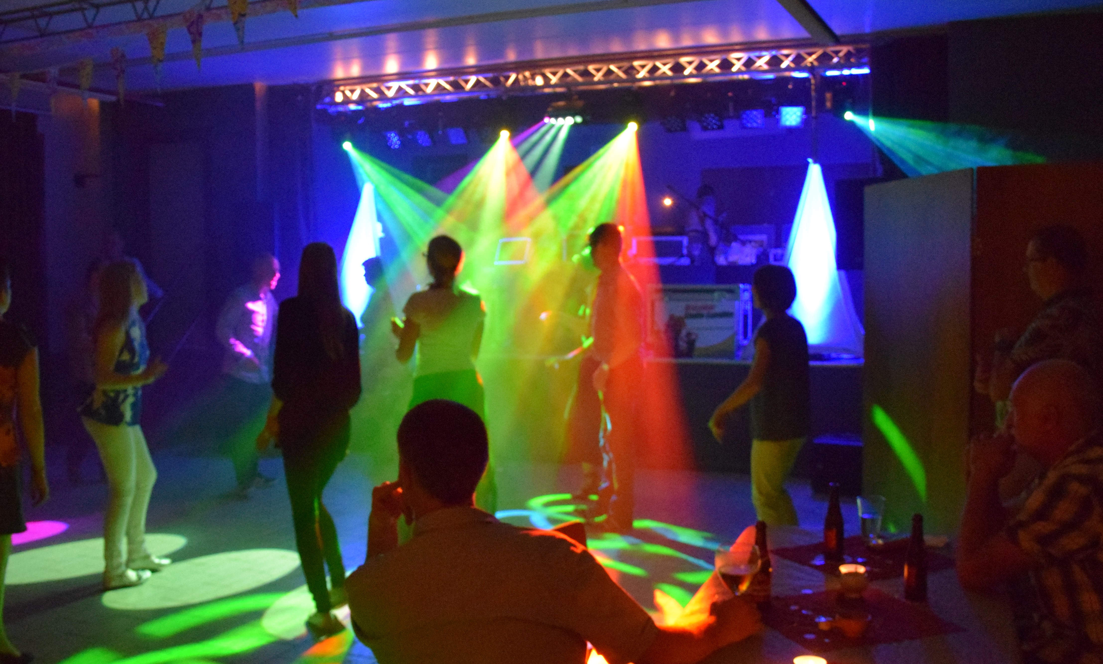 trouwfeest-dj's Ertvelde | Discobar Studio Satellite