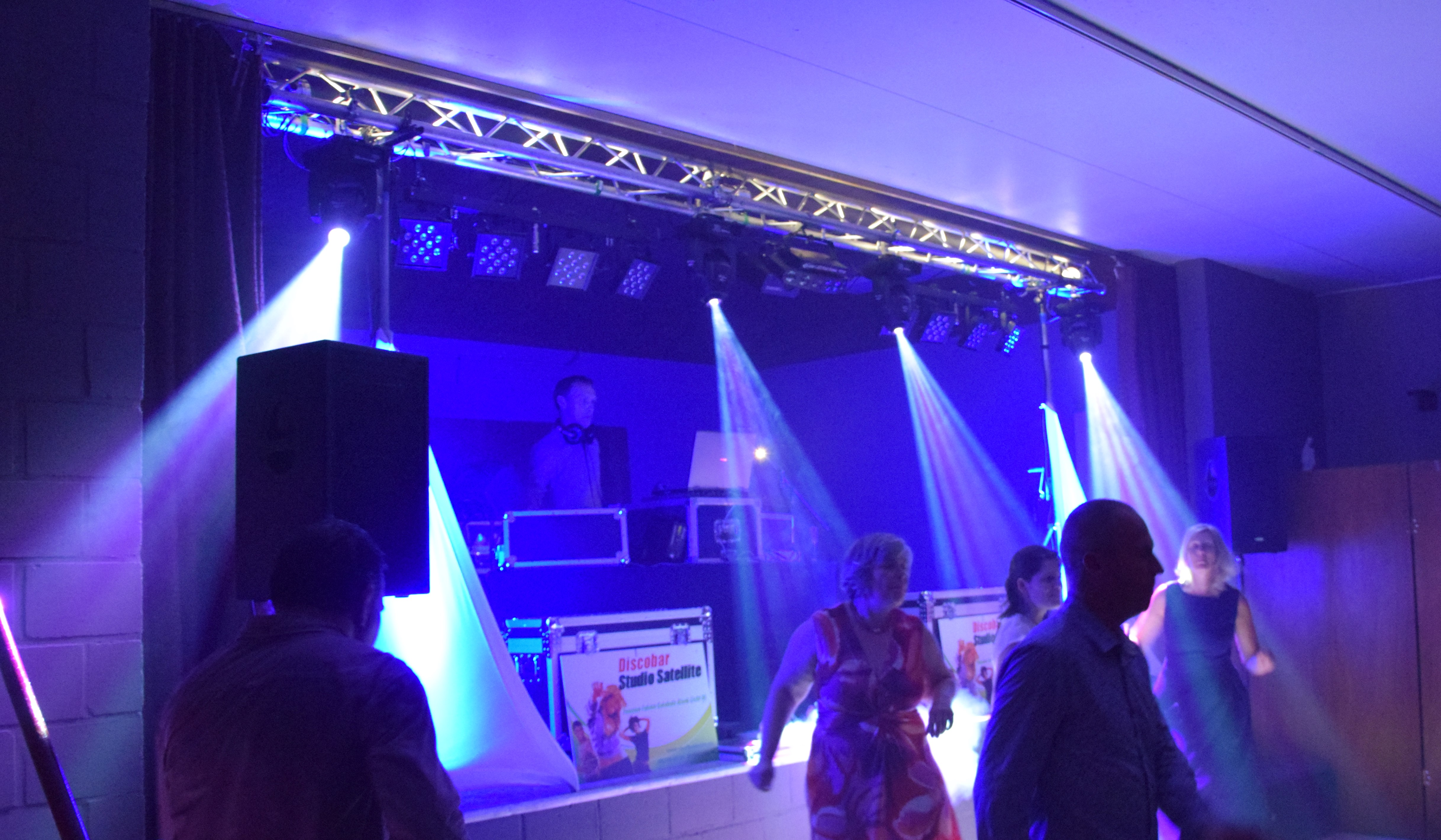 trouwfeest-dj's Ertvelde | Discobar Studio Satellite