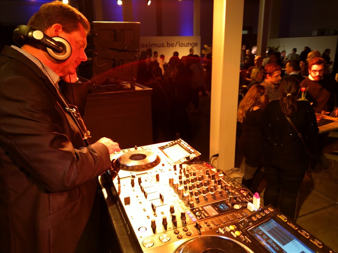 trouwfeest-dj's Viersel | DJ EDDY
