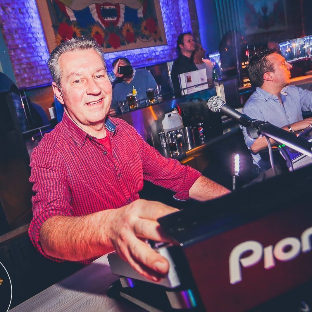 trouwfeest-dj's Moerkerke DJ JAN PYCK