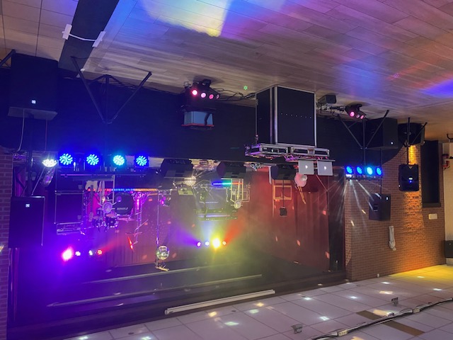 trouwfeest-dj's Oostmalle | KUXX Entertain